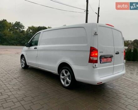 Белый Мерседес Вито, объемом двигателя 1.95 л и пробегом 227 тыс. км за 23900 $, фото 11 на Automoto.ua