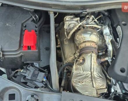 Белый Мерседес Вито, объемом двигателя 1.95 л и пробегом 203 тыс. км за 32000 $, фото 26 на Automoto.ua