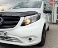 Белый Мерседес Вито, объемом двигателя 1.95 л и пробегом 250 тыс. км за 33500 $, фото 2 на Automoto.ua