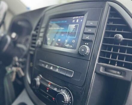 Белый Мерседес Вито, объемом двигателя 2 л и пробегом 250 тыс. км за 31999 $, фото 21 на Automoto.ua