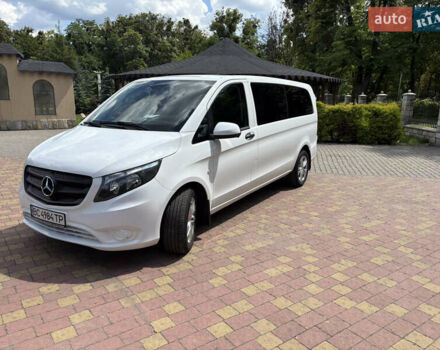 Белый Мерседес Вито, объемом двигателя 1.95 л и пробегом 245 тыс. км за 25200 $, фото 15 на Automoto.ua