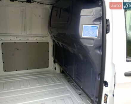 Белый Мерседес Вито, объемом двигателя 2 л и пробегом 225 тыс. км за 23950 $, фото 51 на Automoto.ua