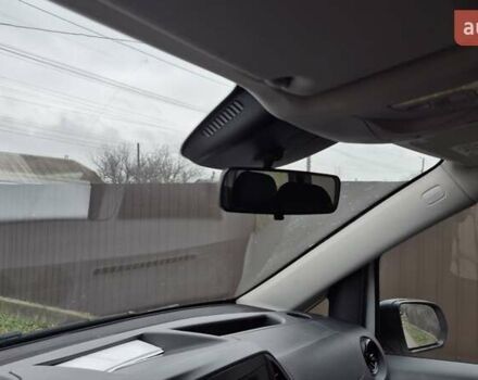 Білий Мерседес Віто, об'ємом двигуна 2 л та пробігом 245 тис. км за 32500 $, фото 23 на Automoto.ua