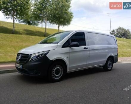 Белый Мерседес Вито, объемом двигателя 2 л и пробегом 225 тыс. км за 23950 $, фото 8 на Automoto.ua
