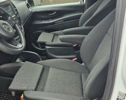 Білий Мерседес Віто, об'ємом двигуна 2 л та пробігом 245 тис. км за 32500 $, фото 20 на Automoto.ua