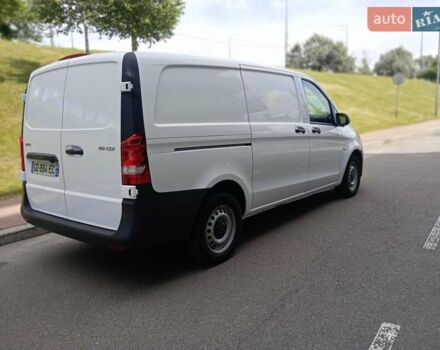 Белый Мерседес Вито, объемом двигателя 2 л и пробегом 225 тыс. км за 23950 $, фото 77 на Automoto.ua