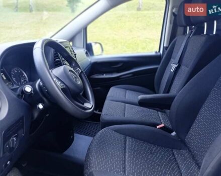 Белый Мерседес Вито, объемом двигателя 2 л и пробегом 225 тыс. км за 23950 $, фото 64 на Automoto.ua