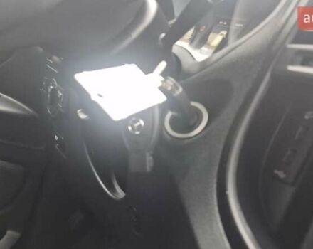 Белый Мерседес Вито, объемом двигателя 2 л и пробегом 310 тыс. км за 30900 $, фото 22 на Automoto.ua