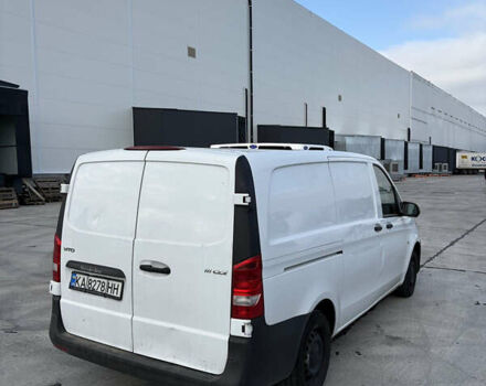 Мерседес Вито 2016 в Киеве на Automoto.ua Белый Мерседес Вито, объемом двигателя 1.6 л и пробегом 572 тыс. км за 12500 $, фото 2 на Automoto.ua