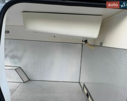 Білий Мерседес Віто, об'ємом двигуна 2.2 л та пробігом 195 тис. км за 22500 $, фото 40 на Automoto.ua
