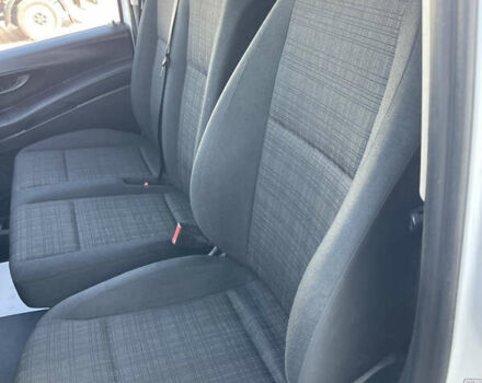 Белый Мерседес Вито, объемом двигателя 2.1 л и пробегом 256 тыс. км за 18900 $, фото 23 на Automoto.ua