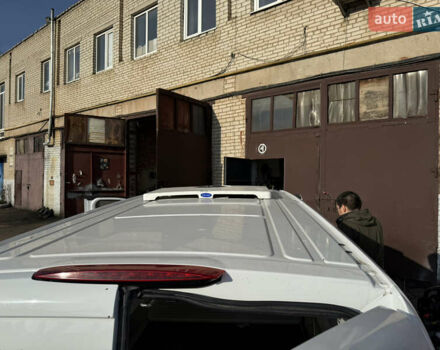 Білий Мерседес Віто, об'ємом двигуна 2.2 л та пробігом 180 тис. км за 24000 $, фото 8 на Automoto.ua