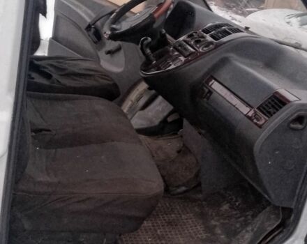 Белый Мерседес Вито, объемом двигателя 2.2 л и пробегом 56 тыс. км за 1500 $, фото 1 на Automoto.ua