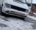 Белый Мерседес Вито, объемом двигателя 2.2 л и пробегом 56 тыс. км за 1500 $, фото 1 на Automoto.ua