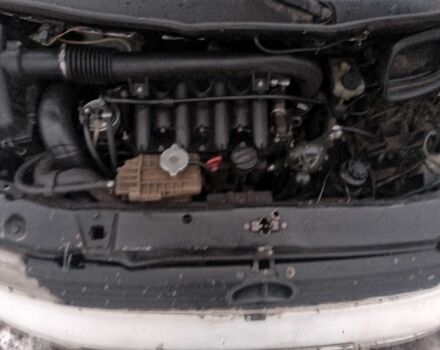 Белый Мерседес Вито, объемом двигателя 2.2 л и пробегом 56 тыс. км за 1500 $, фото 7 на Automoto.ua