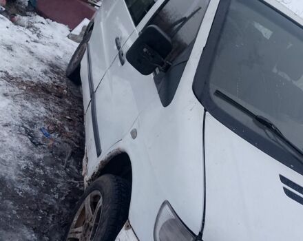 Белый Мерседес Вито, объемом двигателя 2.2 л и пробегом 56 тыс. км за 1500 $, фото 3 на Automoto.ua