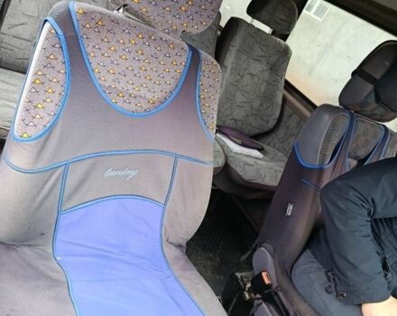 Белый Мерседес Вито, объемом двигателя 2 л и пробегом 300 тыс. км за 4000 $, фото 2 на Automoto.ua