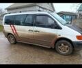 Белый Мерседес Вито, объемом двигателя 2 л и пробегом 300 тыс. км за 4000 $, фото 1 на Automoto.ua