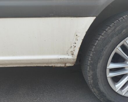 Белый Мерседес Вито, объемом двигателя 2.2 л и пробегом 398 тыс. км за 7200 $, фото 6 на Automoto.ua