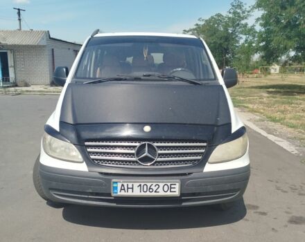 Белый Мерседес Вито, объемом двигателя 2.2 л и пробегом 398 тыс. км за 7200 $, фото 1 на Automoto.ua