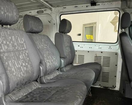 Белый Мерседес Вито, объемом двигателя 2.2 л и пробегом 269 тыс. км за 7500 $, фото 9 на Automoto.ua