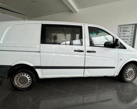 Белый Мерседес Вито, объемом двигателя 2.2 л и пробегом 269 тыс. км за 7500 $, фото 7 на Automoto.ua