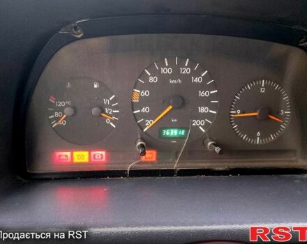 Білий Мерседес Віто, об'ємом двигуна 2.3 л та пробігом 357 тис. км за 3950 $, фото 8 на Automoto.ua