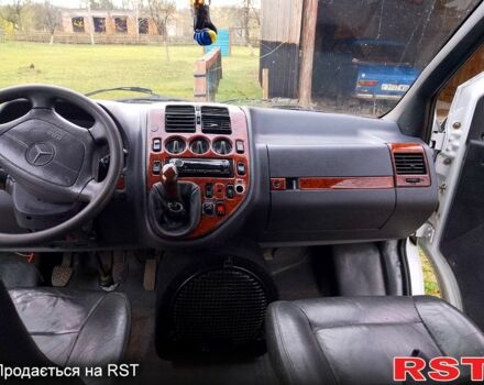 Білий Мерседес Віто, об'ємом двигуна 2.3 л та пробігом 357 тис. км за 3950 $, фото 9 на Automoto.ua