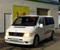 Белый Мерседес Вито, объемом двигателя 22 л и пробегом 300 тыс. км за 3499 $, фото 2 на Automoto.ua