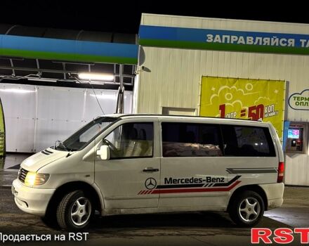 Белый Мерседес Вито, объемом двигателя 22 л и пробегом 300 тыс. км за 3499 $, фото 3 на Automoto.ua