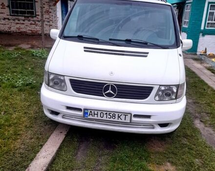 Белый Мерседес Вито, объемом двигателя 2.3 л и пробегом 405 тыс. км за 4500 $, фото 1 на Automoto.ua
