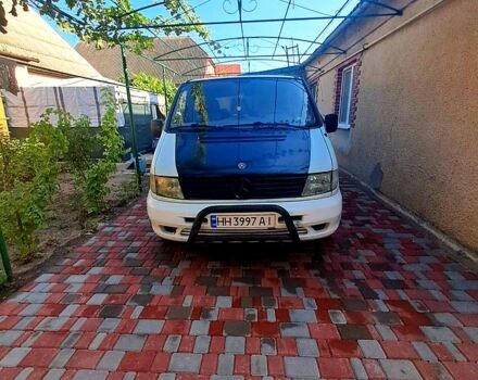 Білий Мерседес Віто, об'ємом двигуна 2.2 л та пробігом 300 тис. км за 4000 $, фото 1 на Automoto.ua