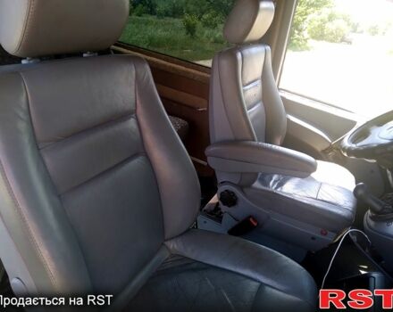 Білий Мерседес Віто, об'ємом двигуна 2.1 л та пробігом 523 тис. км за 5500 $, фото 6 на Automoto.ua