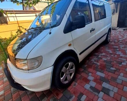 Білий Мерседес Віто, об'ємом двигуна 2.2 л та пробігом 300 тис. км за 4000 $, фото 2 на Automoto.ua