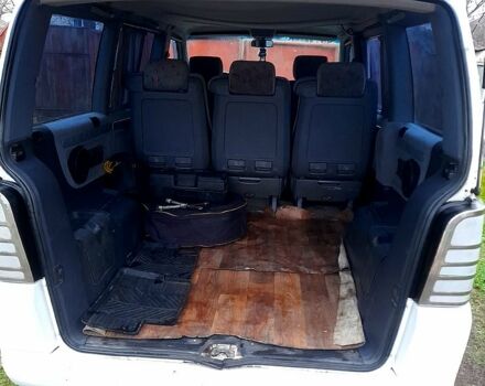 Белый Мерседес Вито, объемом двигателя 2.3 л и пробегом 405 тыс. км за 4500 $, фото 6 на Automoto.ua