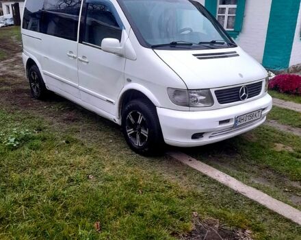 Белый Мерседес Вито, объемом двигателя 2.3 л и пробегом 405 тыс. км за 4500 $, фото 2 на Automoto.ua