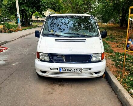 Белый Мерседес Вито, объемом двигателя 2.1 л и пробегом 0 тыс. км за 2500 $, фото 3 на Automoto.ua