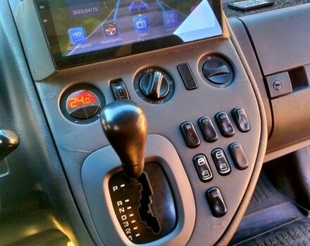 Білий Мерседес Віто, об'ємом двигуна 2.2 л та пробігом 430 тис. км за 7200 $, фото 3 на Automoto.ua