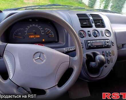 Білий Мерседес Віто, об'ємом двигуна 2.2 л та пробігом 214 тис. км за 4500 $, фото 5 на Automoto.ua