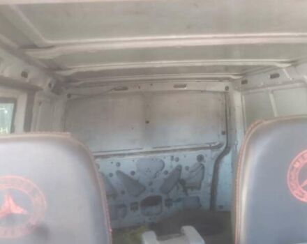 Білий Мерседес Віто, об'ємом двигуна 2.3 л та пробігом 340 тис. км за 2600 $, фото 7 на Automoto.ua
