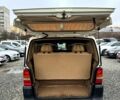 Белый Мерседес Вито, объемом двигателя 2.2 л и пробегом 375 тыс. км за 6000 $, фото 6 на Automoto.ua