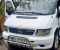 Белый Мерседес Вито, объемом двигателя 2.1 л и пробегом 303 тыс. км за 6000 $, фото 3 на Automoto.ua