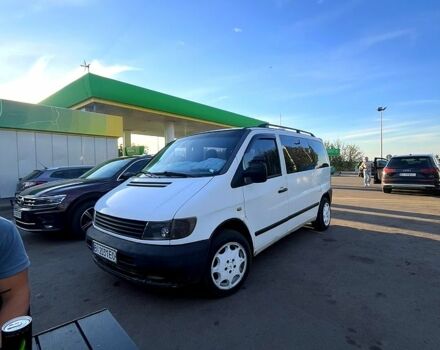 Белый Мерседес Вито, объемом двигателя 2.2 л и пробегом 400 тыс. км за 5500 $, фото 9 на Automoto.ua