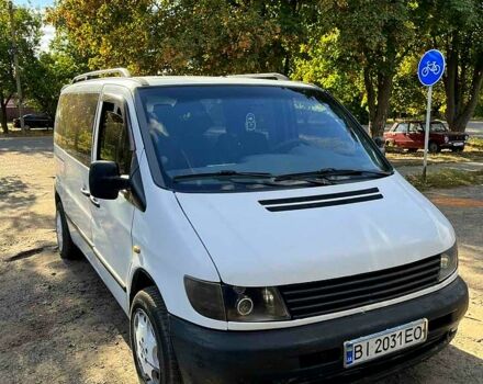 Белый Мерседес Вито, объемом двигателя 2.2 л и пробегом 400 тыс. км за 5500 $, фото 1 на Automoto.ua
