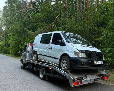 Белый Мерседес Вито, объемом двигателя 2.1 л и пробегом 360 тыс. км за 1750 $, фото 2 на Automoto.ua