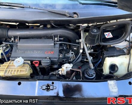 Белый Мерседес Вито, объемом двигателя 2.1 л и пробегом 357 тыс. км за 5500 $, фото 12 на Automoto.ua