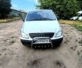 Белый Мерседес Вито, объемом двигателя 2.1 л и пробегом 350 тыс. км за 6000 $, фото 5 на Automoto.ua