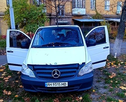Белый Мерседес Вито, объемом двигателя 2.1 л и пробегом 0 тыс. км за 5500 $, фото 2 на Automoto.ua