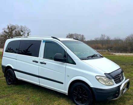Белый Мерседес Вито, объемом двигателя 2.1 л и пробегом 270 тыс. км за 6500 $, фото 2 на Automoto.ua