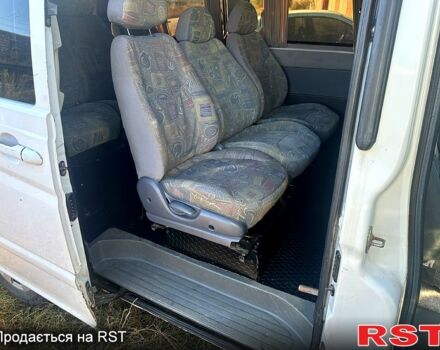 Білий Мерседес Віто, об'ємом двигуна 2.2 л та пробігом 300 тис. км за 6000 $, фото 4 на Automoto.ua